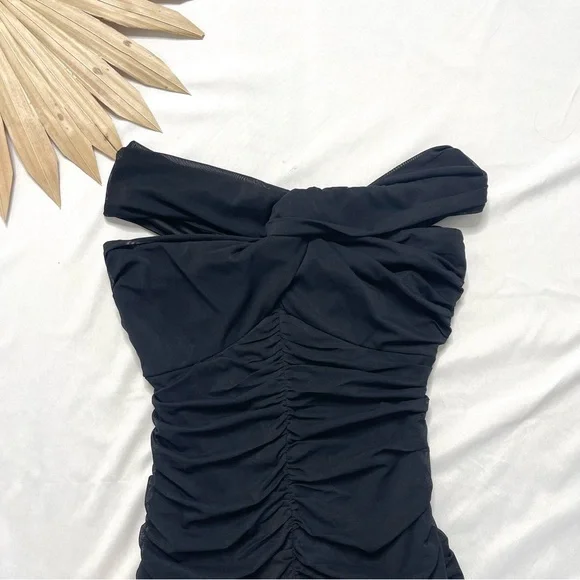 Hello Molly Tanisha Off Shoulder Mesh Black Midi Ruched Mermaid Dress Size Small - Picture 6 of 11